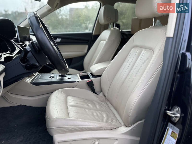 Внедорожник / Кроссовер Audi Q5 2018 в Луцке