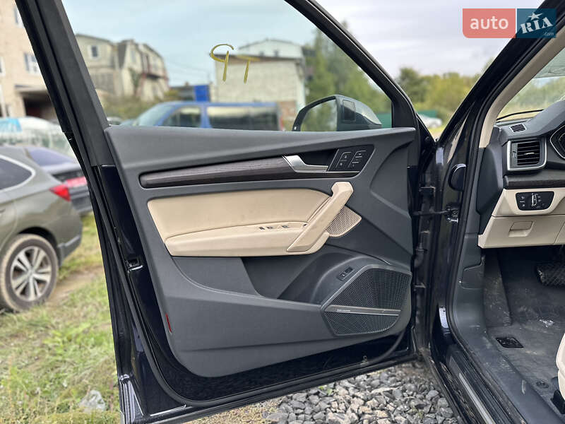 Внедорожник / Кроссовер Audi Q5 2018 в Луцке