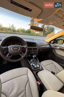 Внедорожник / Кроссовер Audi Q5 2015 в 