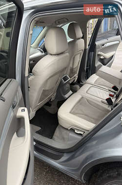 Внедорожник / Кроссовер Audi Q5 2010 в 