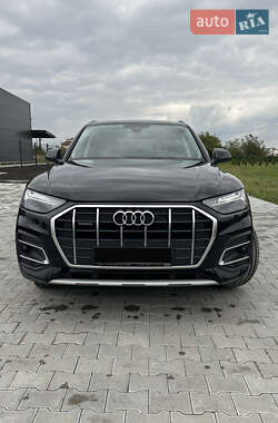 Внедорожник / Кроссовер Audi Q5 2021 в Львове