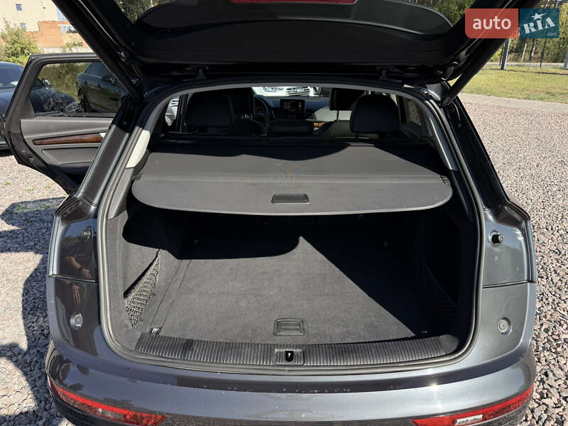 Внедорожник / Кроссовер Audi Q5 2019 в Киеве фото 14 Внедорожник / Кроссовер Audi Q5 2019 в Киеве