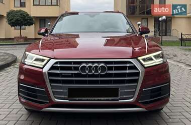 Позашляховик / Кросовер Audi Q5 2017 в 