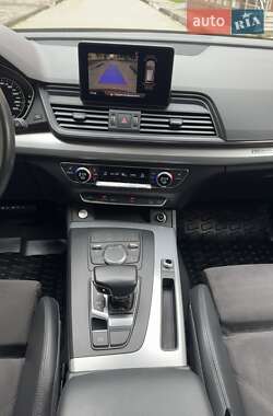 Позашляховик / Кросовер Audi Q5 2017 в 