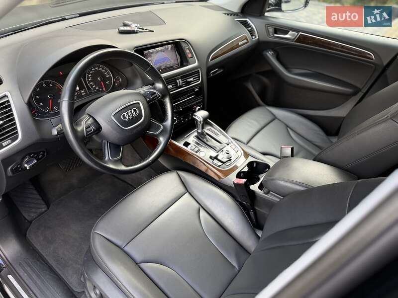 Позашляховик / Кросовер Audi Q5 2015 в Львові