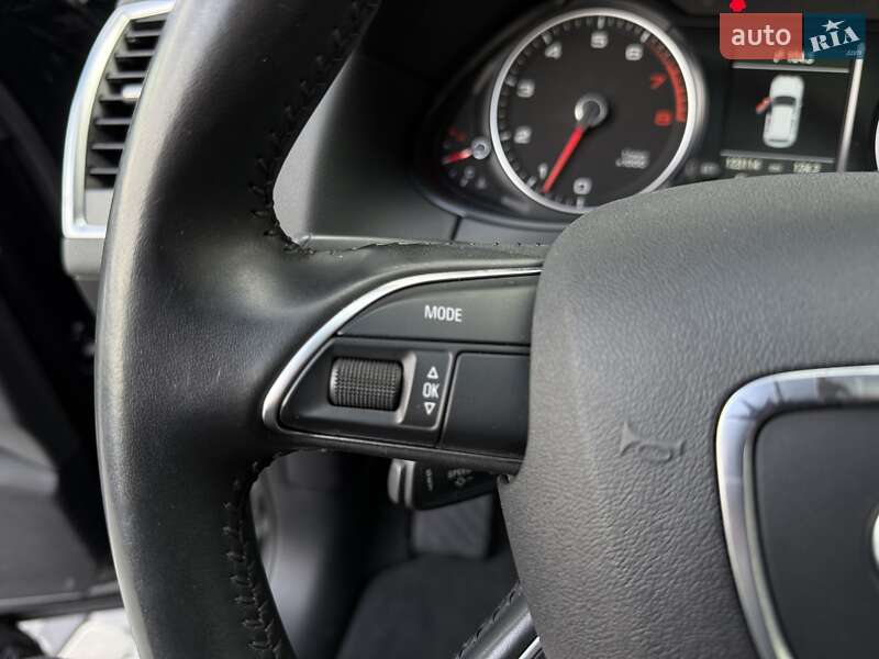 Позашляховик / Кросовер Audi Q5 2015 в Львові