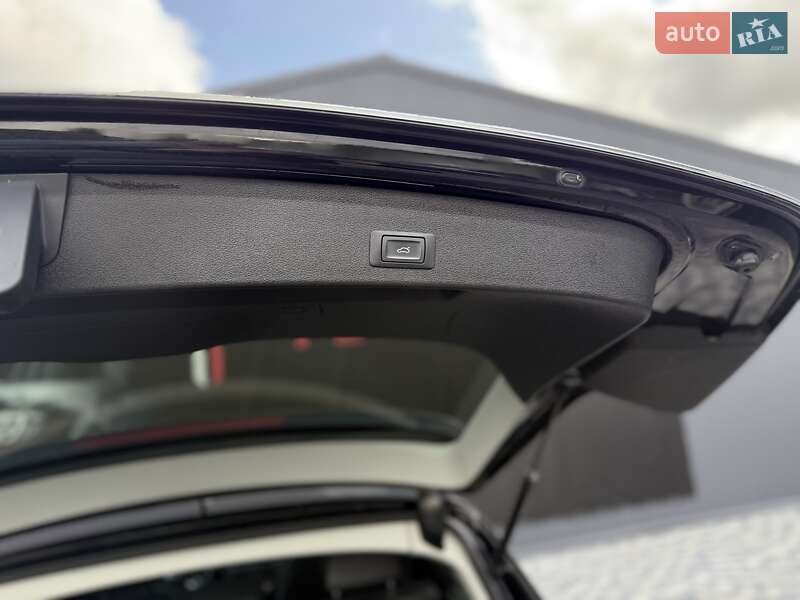 Позашляховик / Кросовер Audi Q5 2015 в Львові