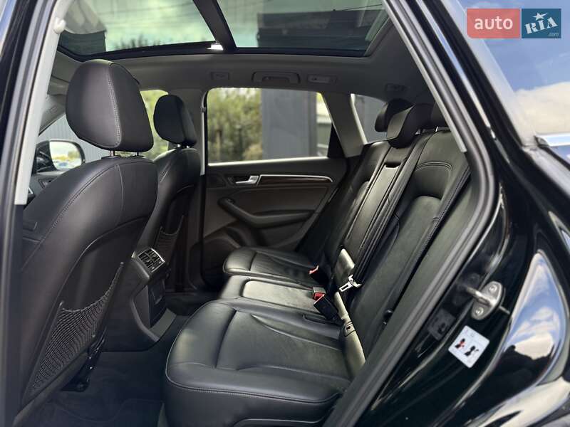 Позашляховик / Кросовер Audi Q5 2015 в Львові