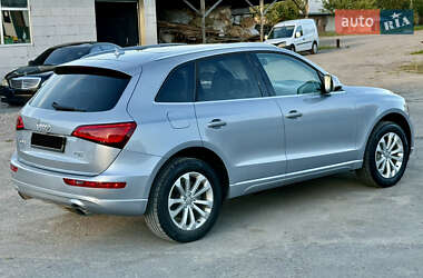 Позашляховик / Кросовер Audi Q5 2015 в 