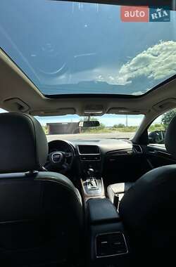 Внедорожник / Кроссовер Audi Q5 2010 в 