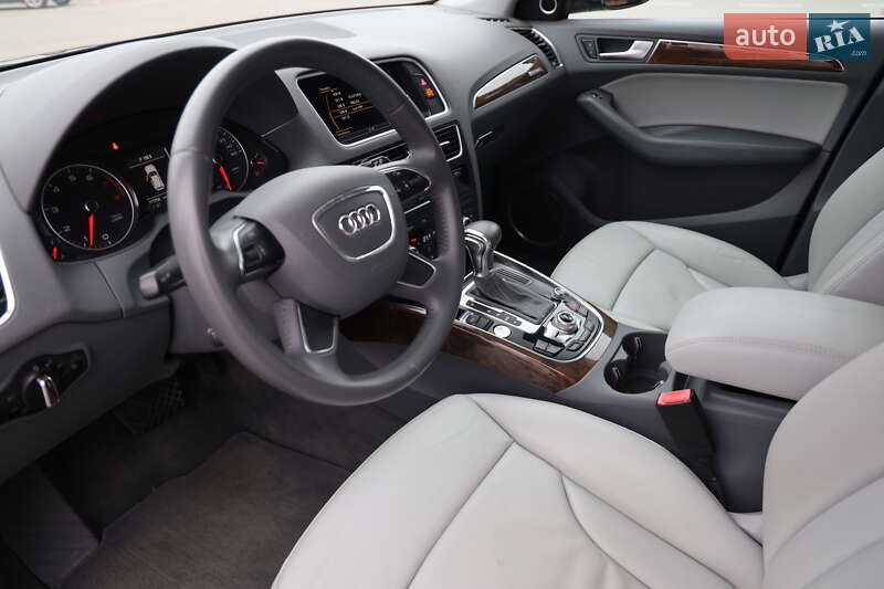Внедорожник / Кроссовер Audi Q5 2014 в Луцке