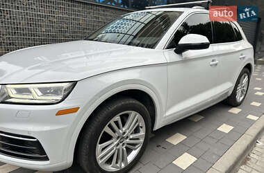 Внедорожник / Кроссовер Audi Q5 2019 в 