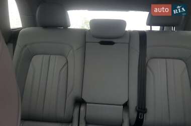 Внедорожник / Кроссовер Audi Q5 2021 в 