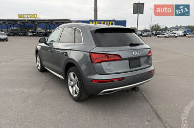 Внедорожник / Кроссовер Audi Q5 2017 в 