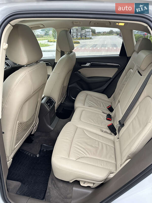 Внедорожник / Кроссовер Audi Q5 2014 в Городке