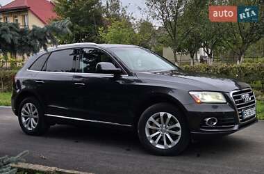 Внедорожник / Кроссовер Audi Q5 2015 в 