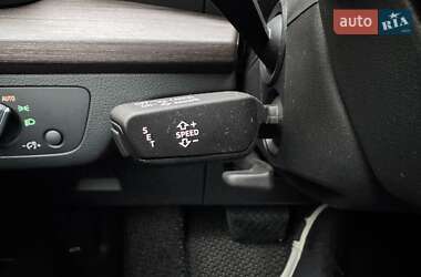 Внедорожник / Кроссовер Audi Q5 2021 в 