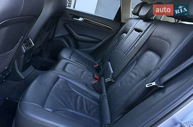 Позашляховик / Кросовер Audi Q5 2015 в 