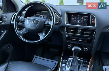 Позашляховик / Кросовер Audi Q5 2015 в 
