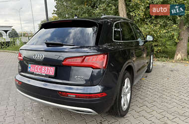 Позашляховик / Кросовер Audi Q5 2017 в 