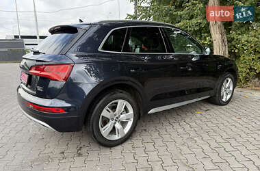 Позашляховик / Кросовер Audi Q5 2017 в 