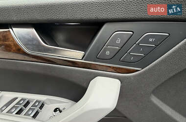 Позашляховик / Кросовер Audi Q5 2017 в 