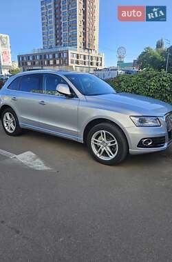Внедорожник / Кроссовер Audi Q5 2016 в 