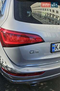Внедорожник / Кроссовер Audi Q5 2016 в 