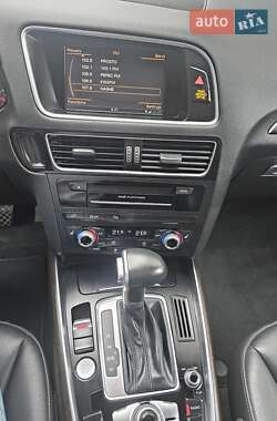 Внедорожник / Кроссовер Audi Q5 2016 в 