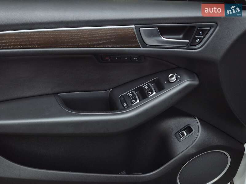 Внедорожник / Кроссовер Audi Q5 2015 в Львове