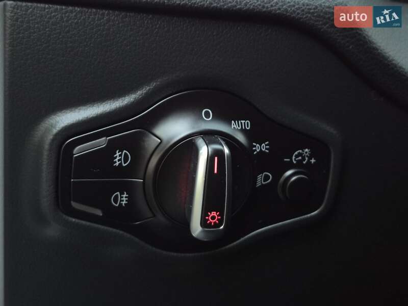 Внедорожник / Кроссовер Audi Q5 2015 в Львове