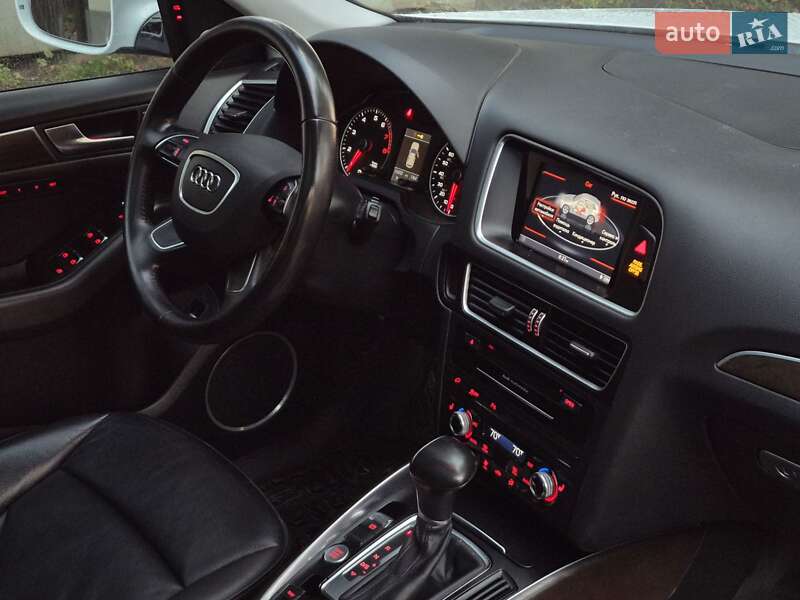 Внедорожник / Кроссовер Audi Q5 2015 в Львове