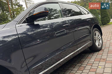 Позашляховик / Кросовер Audi Q5 2016 в 