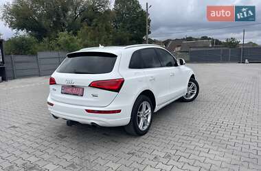 Внедорожник / Кроссовер Audi Q5 2016 в 