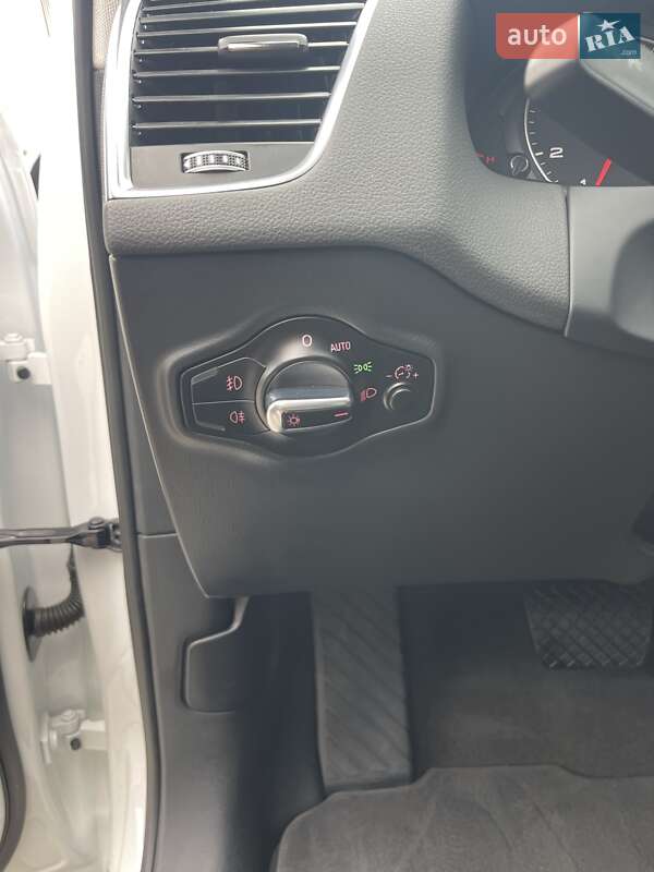 Внедорожник / Кроссовер Audi Q5 2016 в Киеве