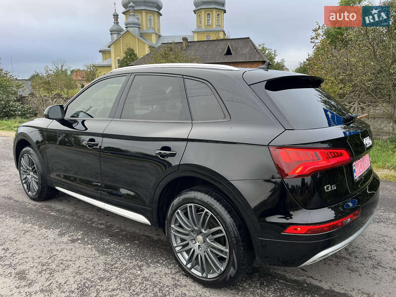 Внедорожник / Кроссовер Audi Q5 2018 в Надворной