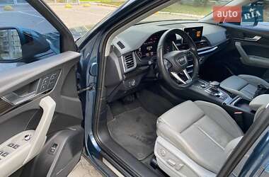 Внедорожник / Кроссовер Audi Q5 2018 в 