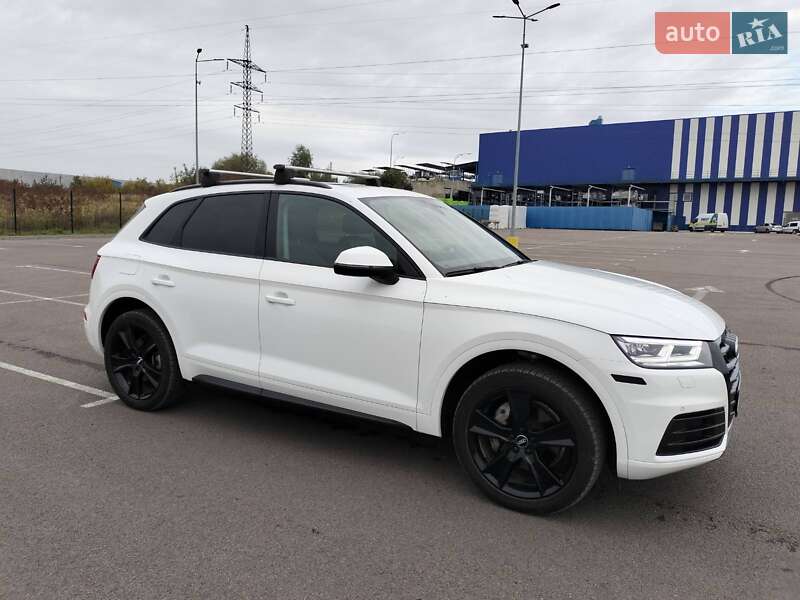 Внедорожник / Кроссовер Audi Q5 2020 в Ровно