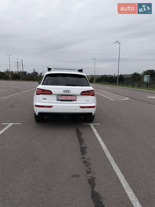 Внедорожник / Кроссовер Audi Q5 2020 в Ровно