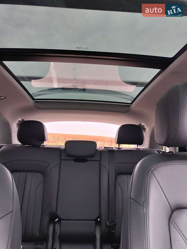 Внедорожник / Кроссовер Audi Q5 2020 в Ровно