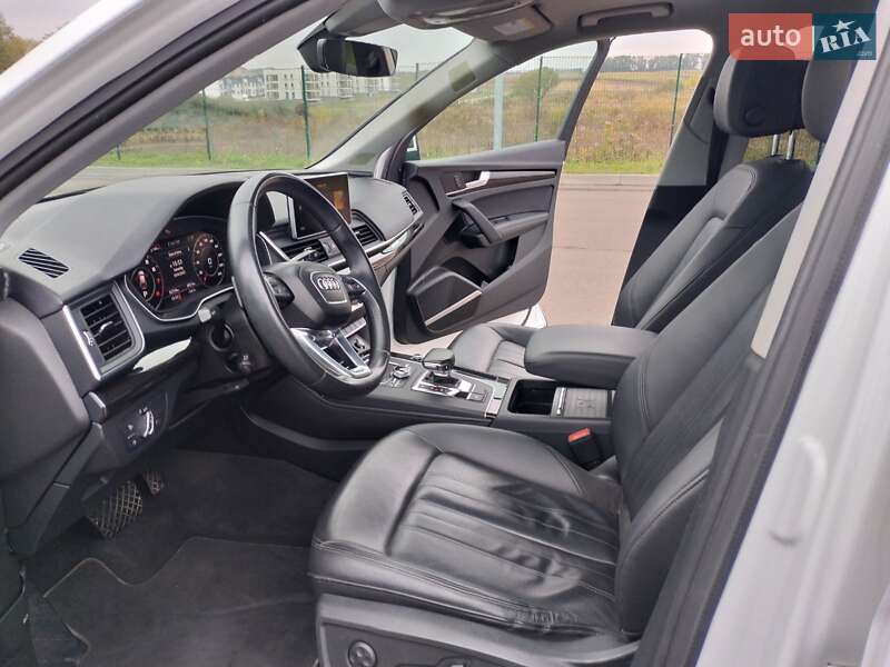 Внедорожник / Кроссовер Audi Q5 2020 в Ровно