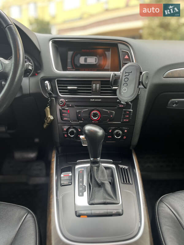 Внедорожник / Кроссовер Audi Q5 2009 в Софиевской Борщаговке