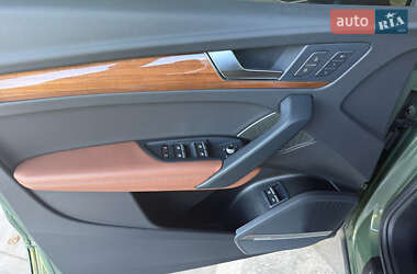 Внедорожник / Кроссовер Audi Q5 2023 в 