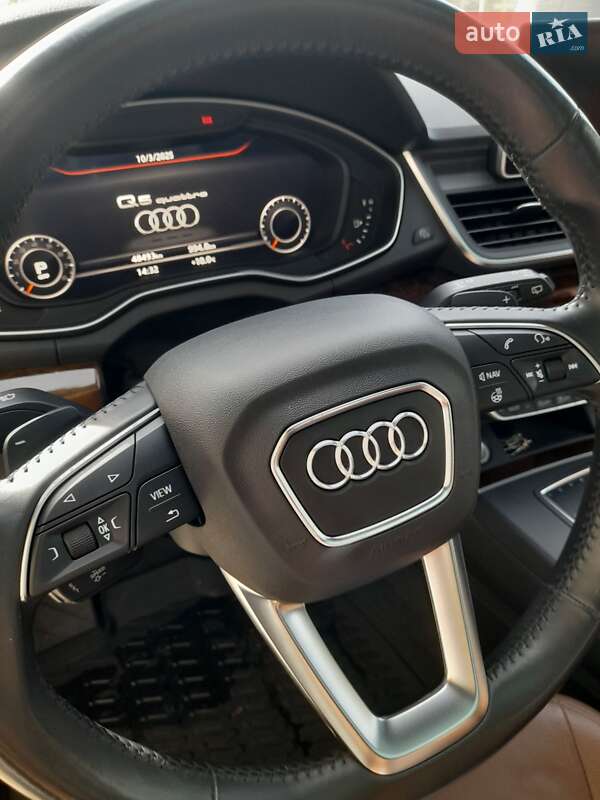 Позашляховик / Кросовер Audi Q5 2017 в Харкові