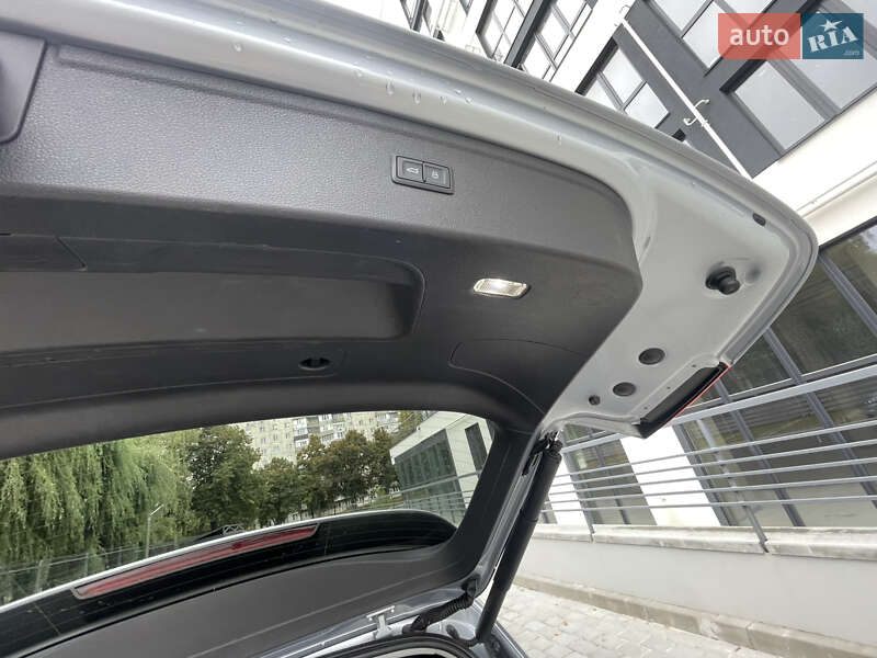 Внедорожник / Кроссовер Audi Q5 2018 в Ровно