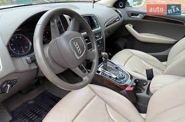 Внедорожник / Кроссовер Audi Q5 2011 в 