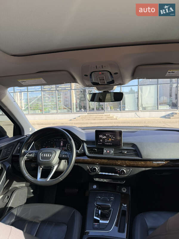 Внедорожник / Кроссовер Audi Q5 2019 в Вараше фото 6 Внедорожник / Кроссовер Audi Q5 2019 в Вараше