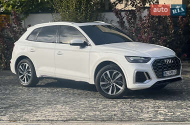 Внедорожник / Кроссовер Audi Q5 2020 в 