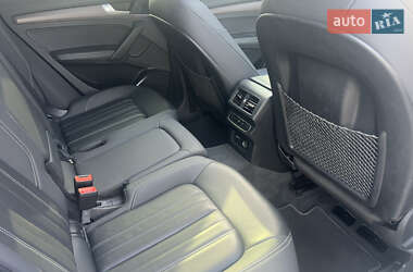 Внедорожник / Кроссовер Audi Q5 2020 в 