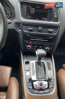 Внедорожник / Кроссовер Audi Q5 2012 в 